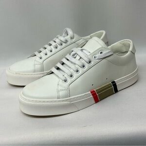 Burberry White Low Top Womens Sneakers Trainers 9 / 39Lace Up
